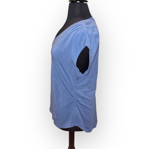 ATHLETA Outbound V-Neck Tee - Jay Blue Women’s 1X - Picture 4 of 11